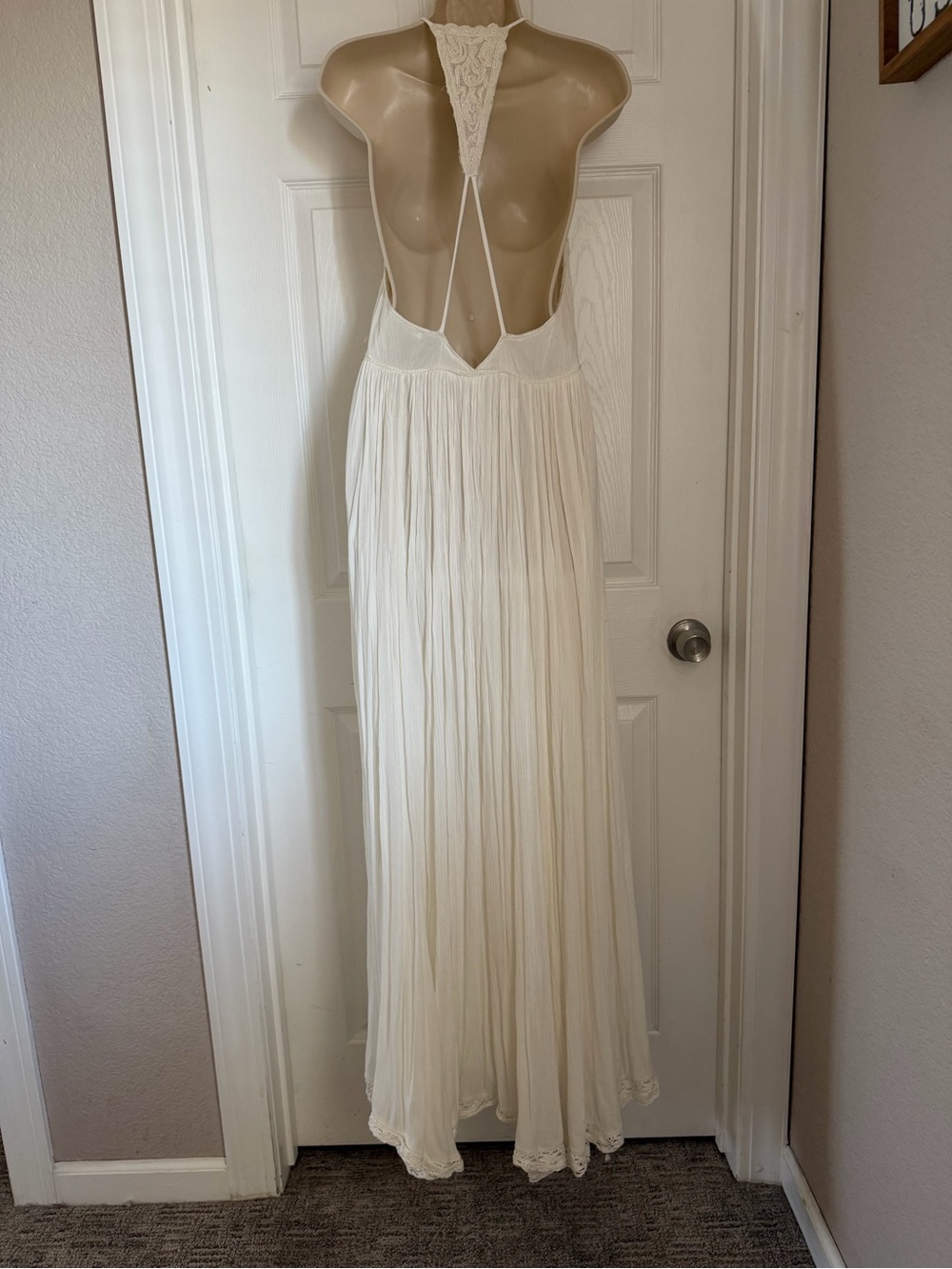 Kimchi Blue White Lace Bodice Maxi Dress - Picture 3 of 11